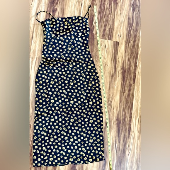New WeWoreWhat Sunflower Midi Slip Dress - Picture 6 of 8
